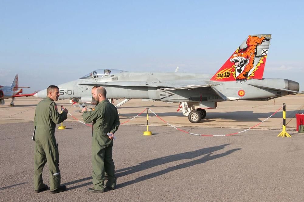 Presentación de la nueva temporada de las patrullas acrobáticas del Ejército del Aire en San Javier