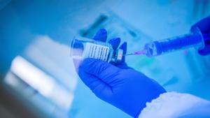 El Remdesivir redueix un 87% el risc d’ingrés i mort per Covid greu