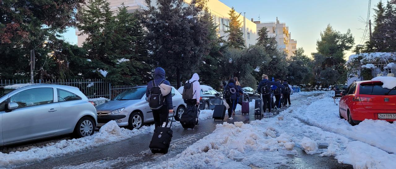 Las jugadoras del Haris pudieron llegar a Grecia tras un tortuoso viaje de 33 horas.