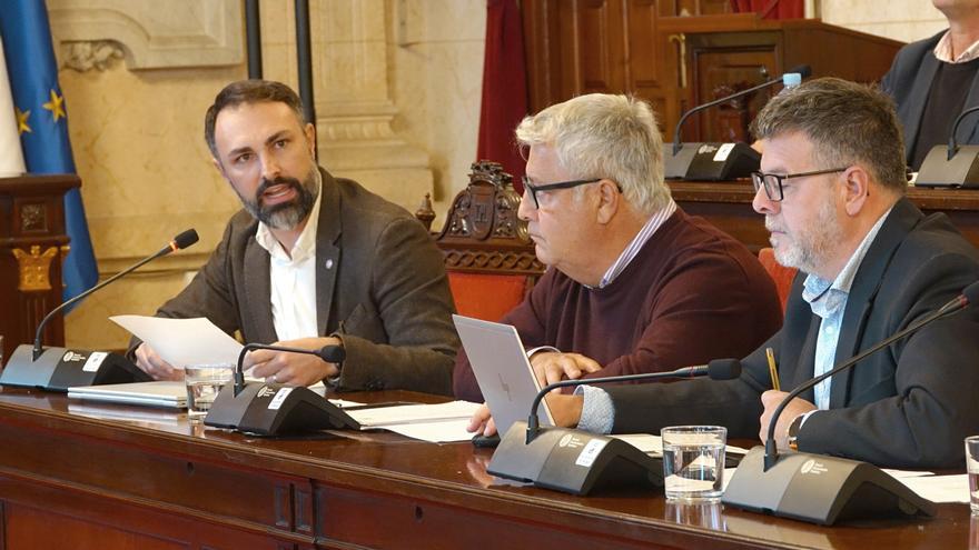 Los concejales del PSOE en el Ayuntamiento de Málaga Mariano Ruiz, Salvador Trujillo y Jorge Quero.