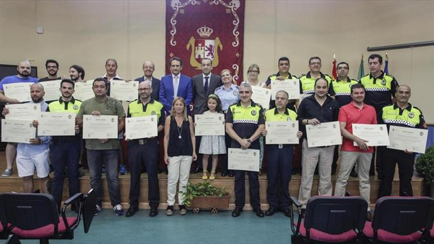 Reconocimiento a 30 agentes, a la Politécnica y a Manuel Moreno Vázquez