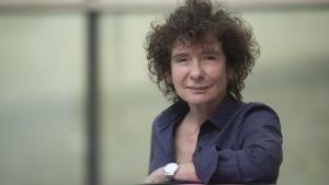 La escritora Jeanette Winterson, autora del libro ¿Por qué ser feliz cuando puedes ser normal?