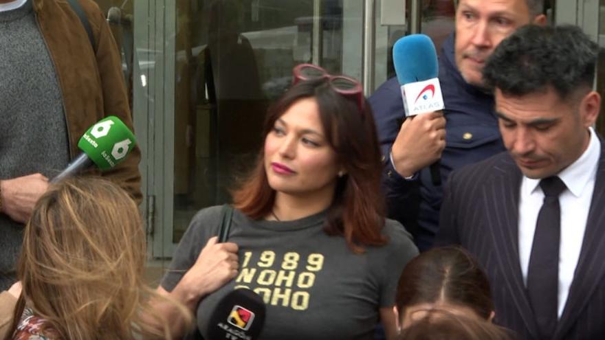 La actriz Elisa Mouliaá pide 3 años de cárcel y 30.000 euros a Errejón por presunta agresión sexual