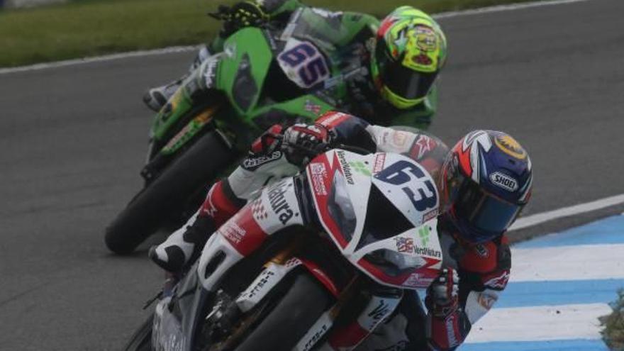 Nacho Calero durante la competición en Donington Park.