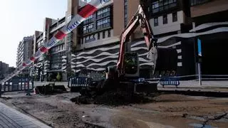 Reabierta al tráfico la avenida de la Aurora de Málaga tras reparar la tubería que reventó el sábado