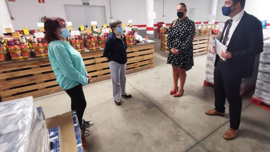 The Food Bank receives an aid of 4,500 euros from La Caixa