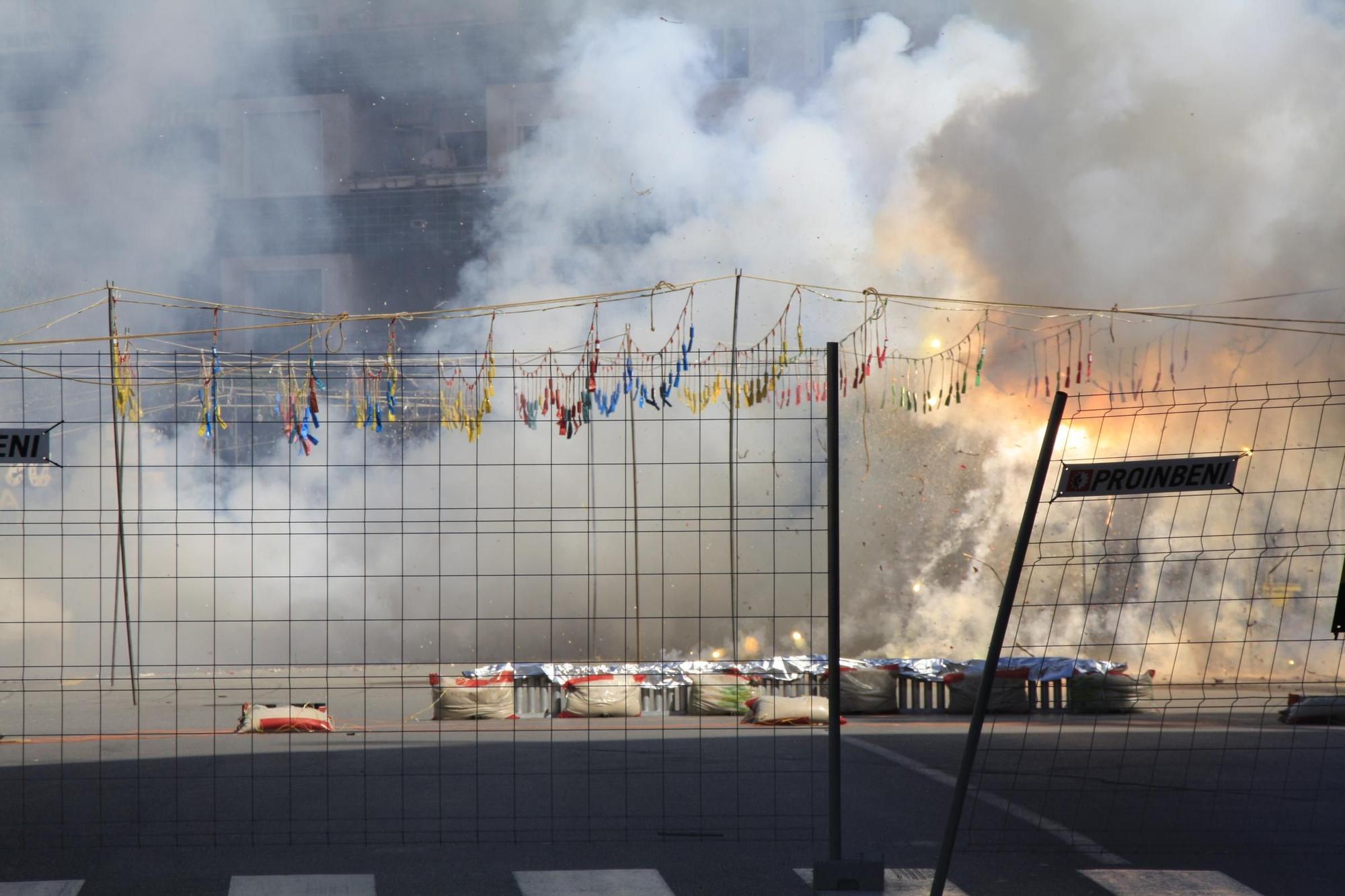 Las imágenes de la "mascletà" del 15 de marzo en Gandia