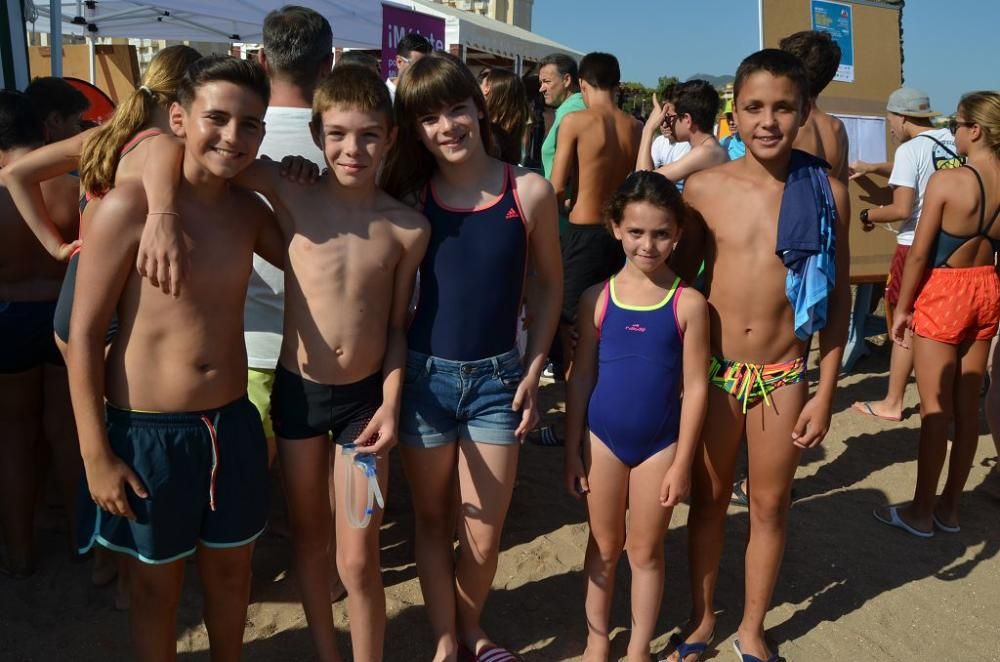 Más de 200 participantes 'se mojan' por la esclerósis múltiple en Playa Paraíso