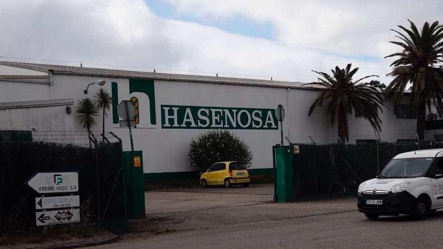 Exterior de las instalaciones de Hasenosa, en Porriño. // José Lores