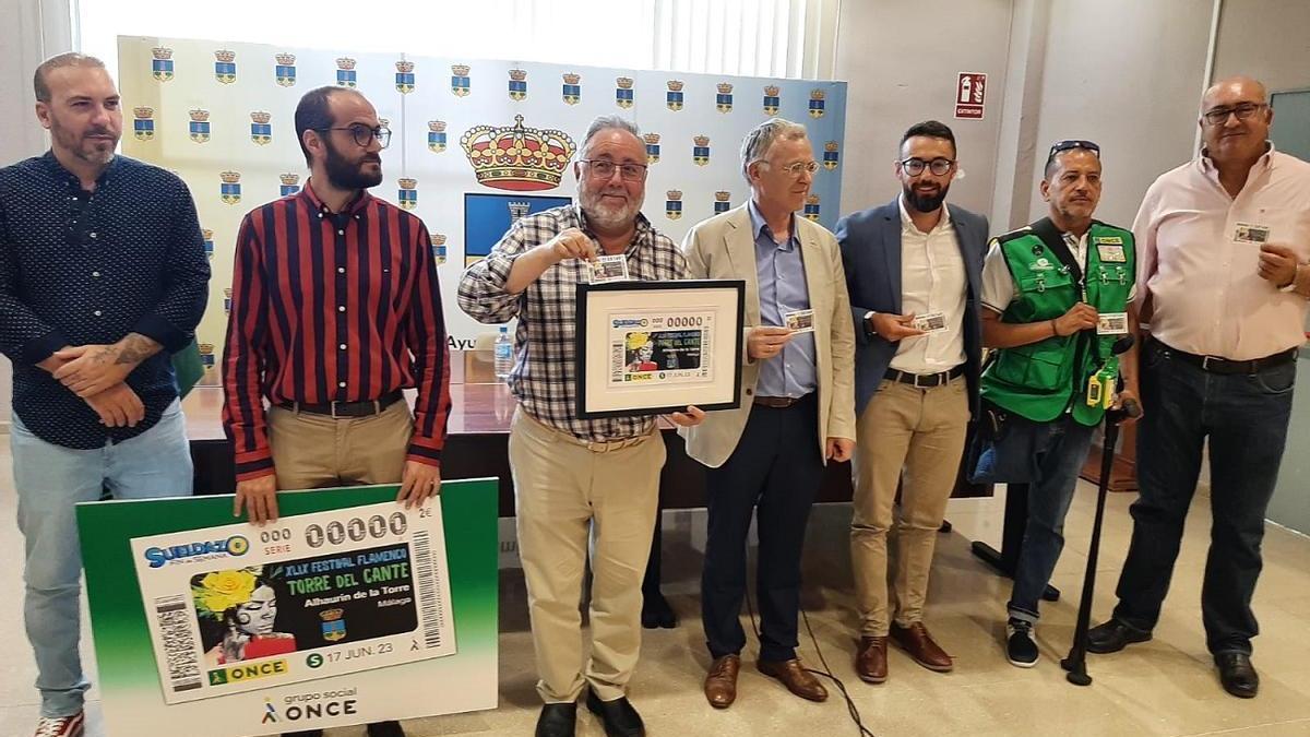 Presentación del cupón de la ONCE dedicado a la Torre del Cante de Alhaurín.