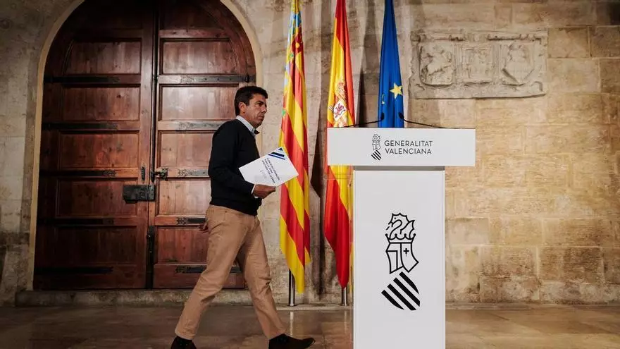 Mazón estuvo almorzando con una periodista a la que ofreció la dirección de A Punt, según la última versión de su equipo
