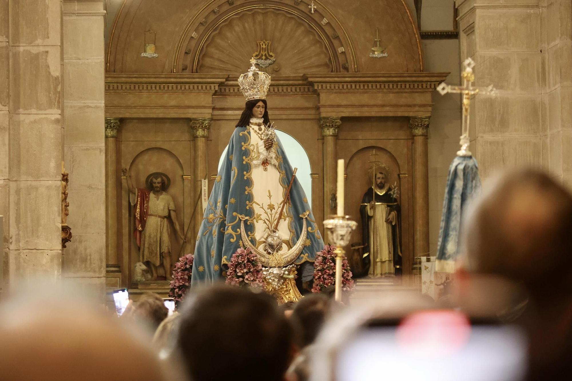 Todas las imágenes de la bajada de la Virgen del Castillo hasta la ciudad de Yecla