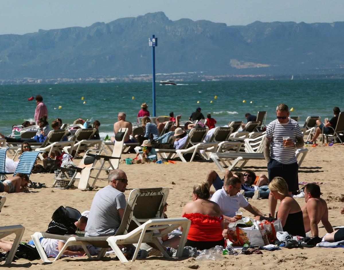 Espanya va tenir 20.000 turistes menys al dia el 2025