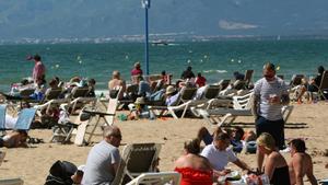 Espanya va tenir 20.000 turistes menys al dia el 2025