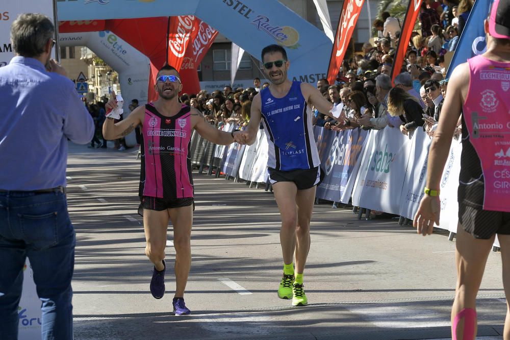 Hassane Ahouchar logra su cuarta victoria en el Medio Maratón de Elche