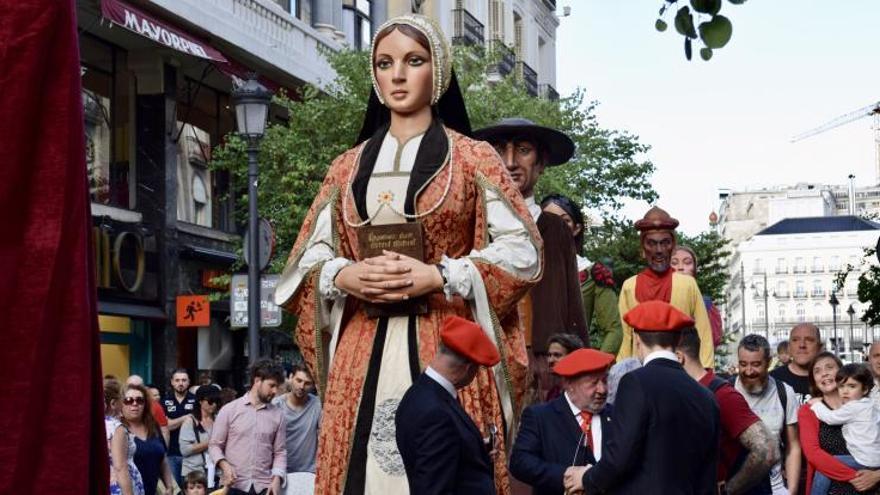 El tercer desfile de 'Gigantes y Cabezudos', este jueves a las 10:15.