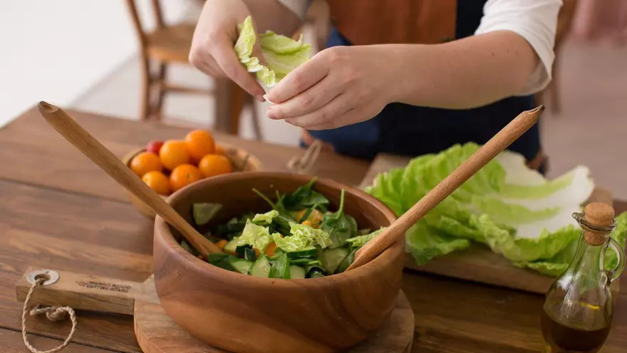 Prepara las ensaladas más frescas con estos utensilios de cocina… y en escasos minutos