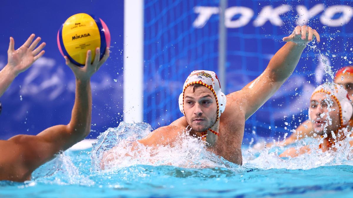 Una imagen del partido de la selección española de waterpolo contra Kazajistán.