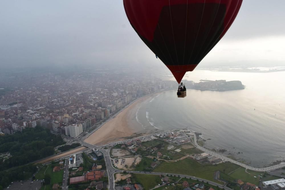 Regata de globos en Gijón