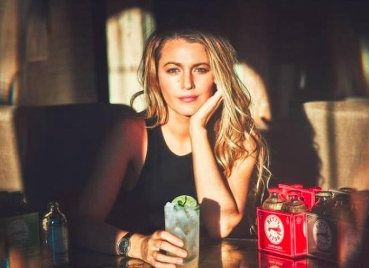 Blake Lively lanza una marca de refrescos