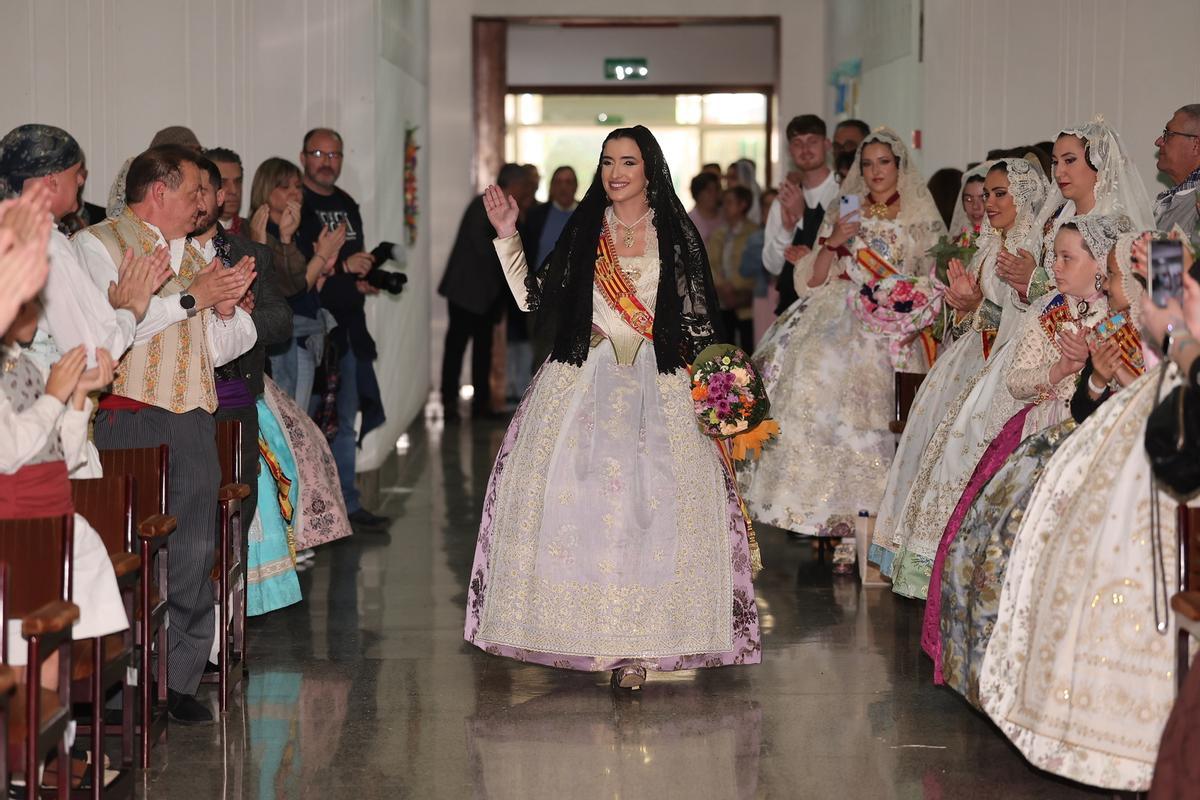Ofrenda fallera en el Cottolengo del Padre Alegre