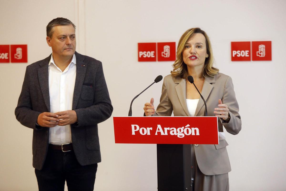 Alegría y Fernando Sabés, en una rueda de prensa en la sede.