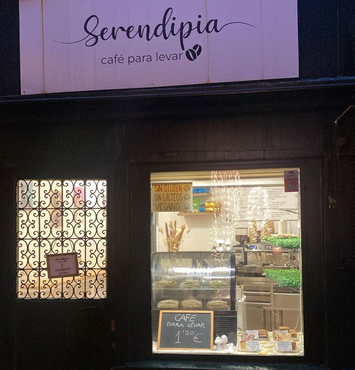 El exterior de Serendipia, en la Rúa dos Bautizados.