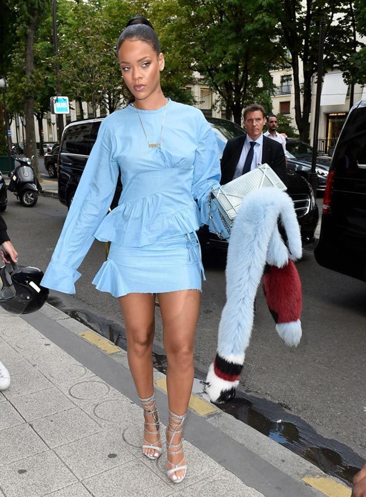 Rihanna, de compras por París