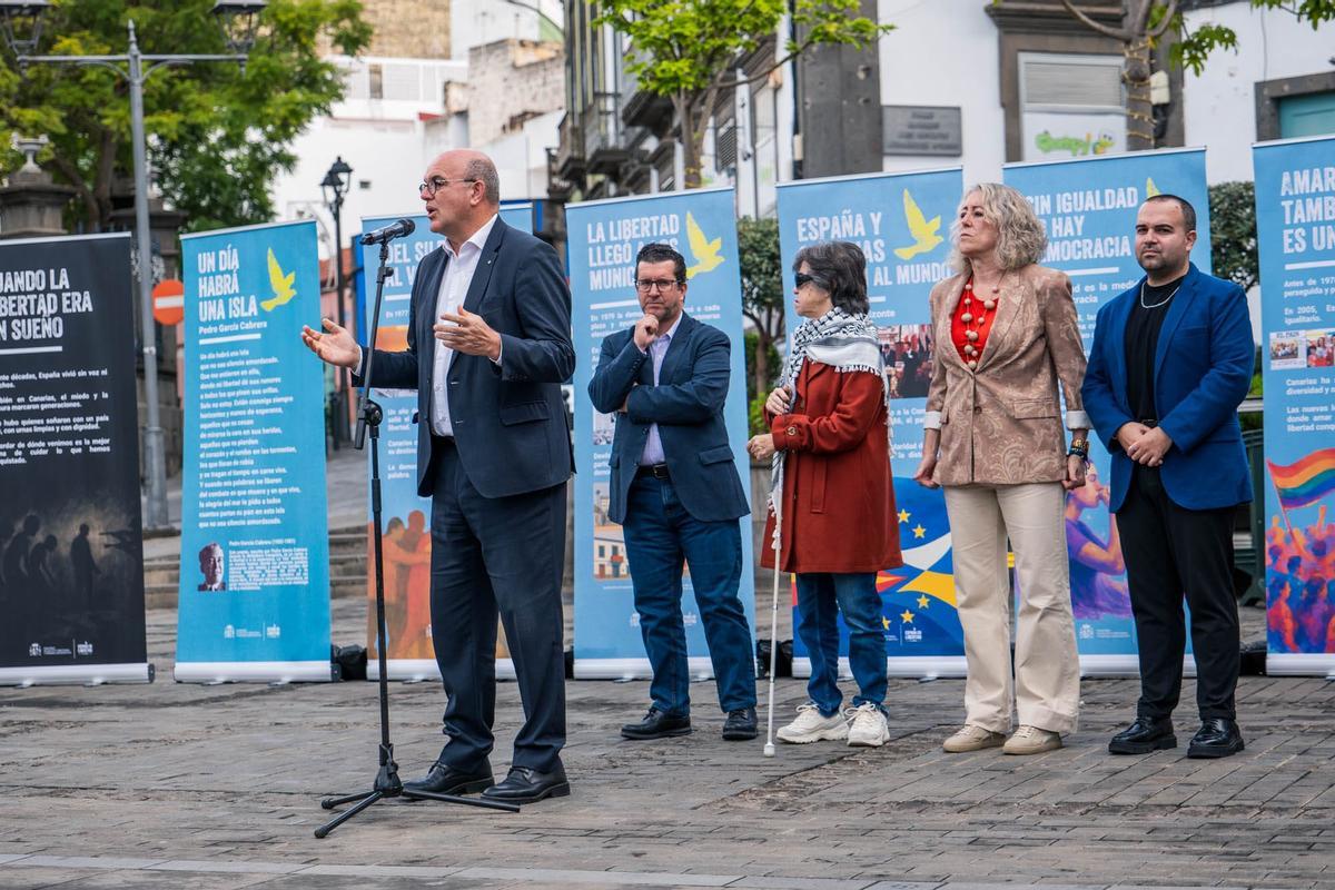La apertura institucional estuvo encabezada por el delegado del Gobierno en Canarias, Anselmo Pestana, el alcalde de Arucas, Juan Jesús Facundo, y la presidenta de AMHA, Pino Sosa.