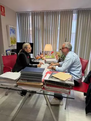 Vila y la Cámara de Comercio preparan un convenio para dinamizar el pequeño comercio de Ibiza en 2026