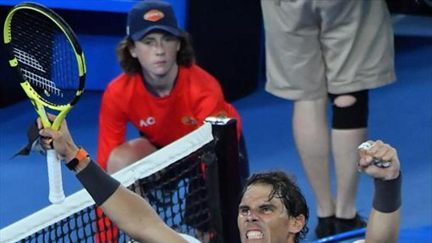 Bautista cae como un campeón en Australia y Nadal aspira a serlo
