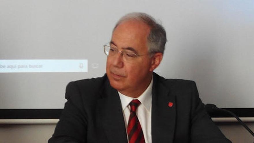 El presidente de la Conferencia de Rectores (CRUE), Roberto Fernández