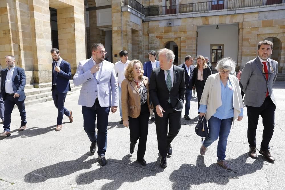 La Ministra de Economía Nadia Calviño visita Gijón