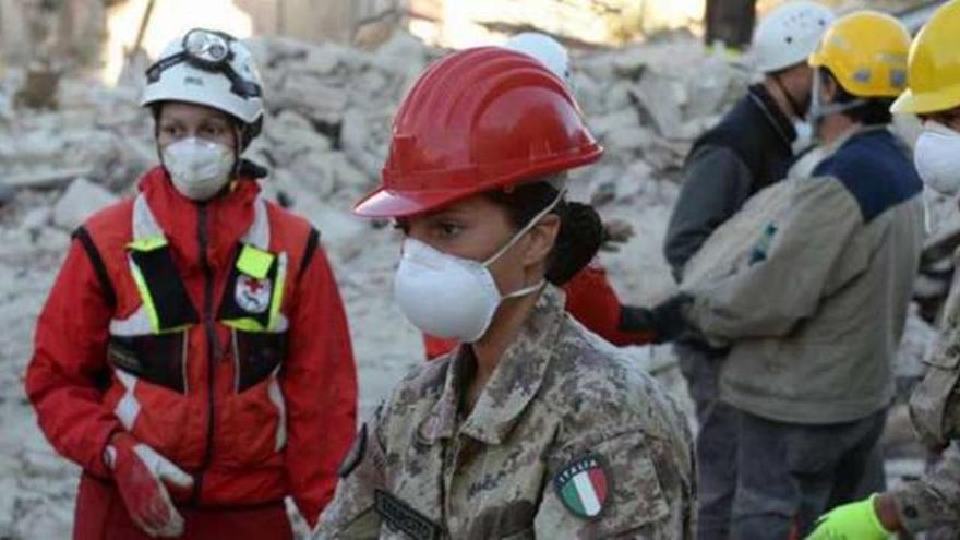 Efectivos del Ejército italiano, en Amatrice.