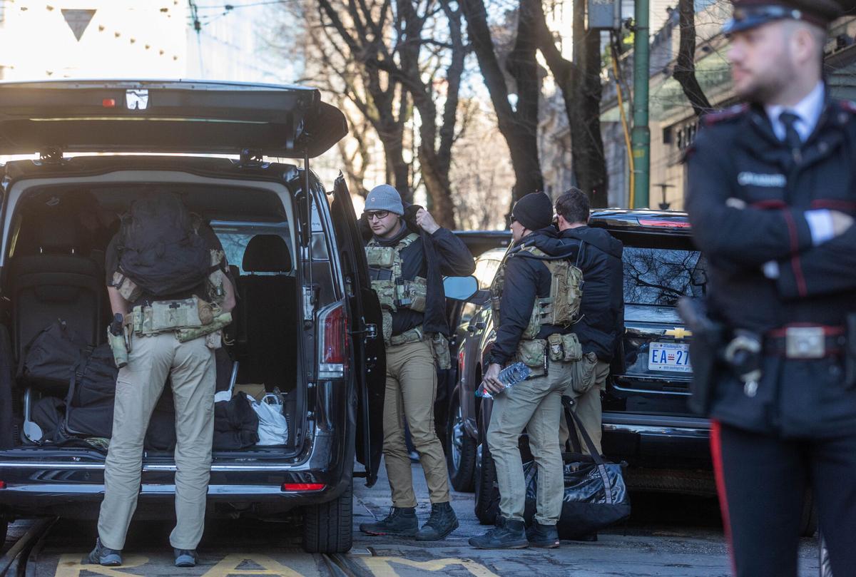 Llegada de la delegación de EEUU al hotel Gallia de Milán, ayer.
