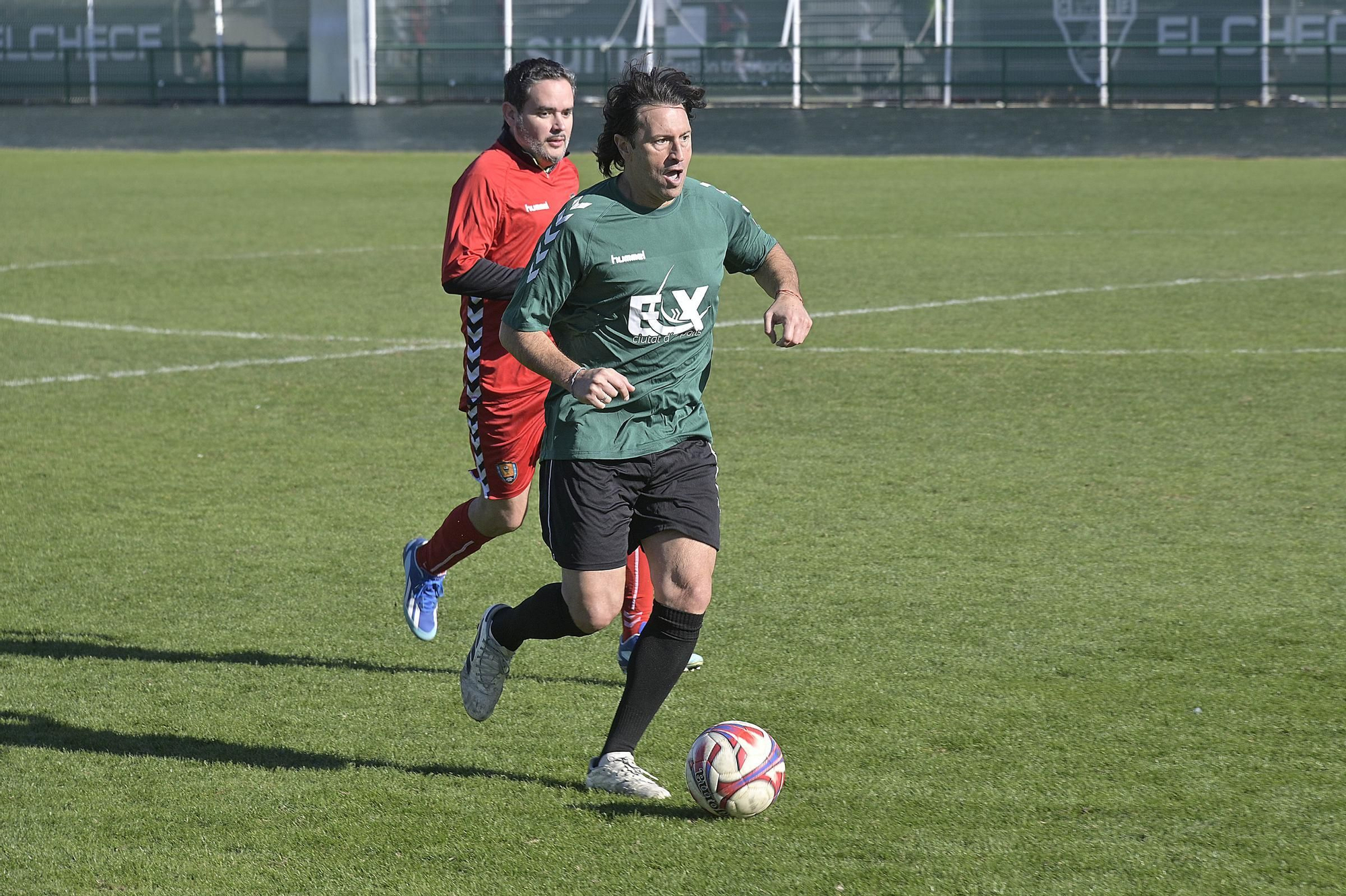 Partido de futbol benefico populares informadores