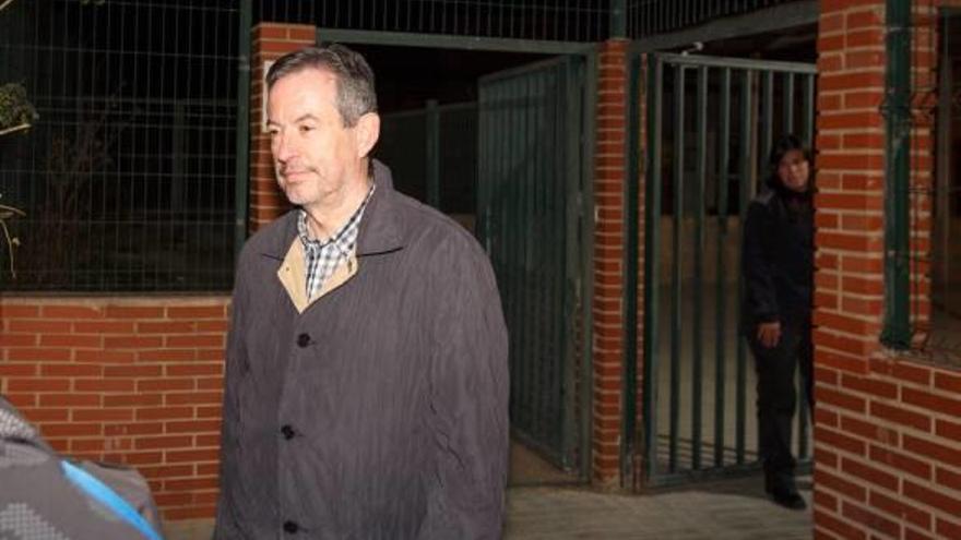 Francisco Grau, ayer a su salida de la cárcel de Fontcalent, en Alicante.