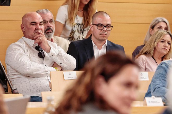 El mediador acude al pleno del Cabildo sobre el 'caso mediador'