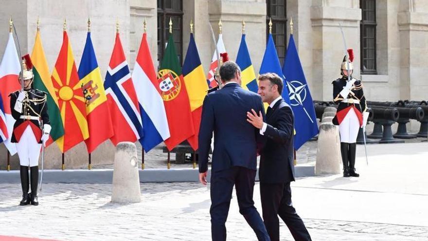 España y otros ocho países pactan crear una coalición antibalística defensiva con Ucrania