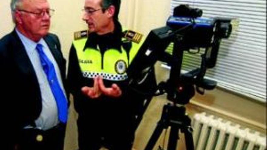 La policía local pondrá en servicio los radares móviles tras la Navidad