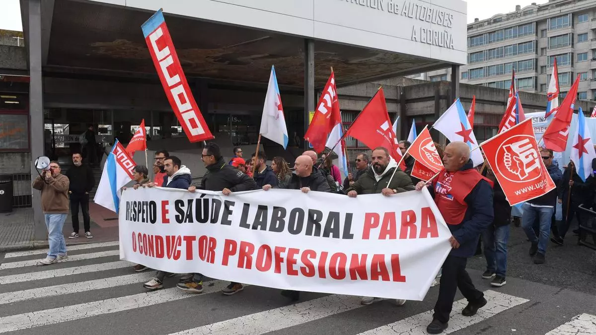 Amenaza de paro en el transporte de viajeros en A Coruña después de Navidades