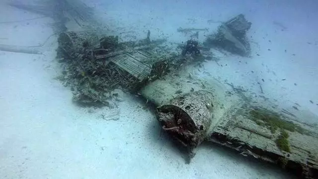 Así luce el ‘Zorro 33’, el avión que lleva 55 años bajo el mar en Gran Canaria