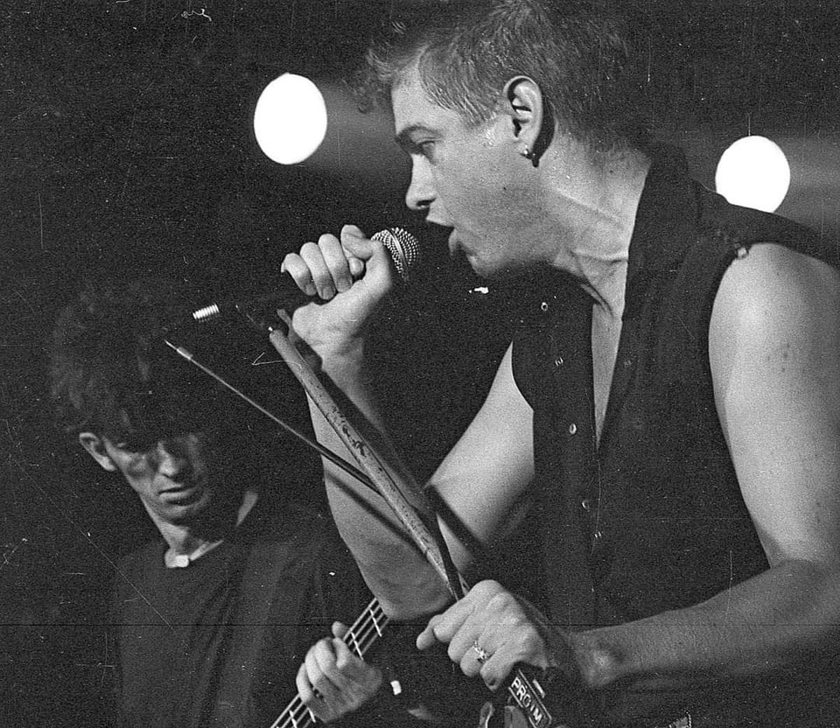 Santiago Auserón, de Radio Futura, en la sala En Bruto.