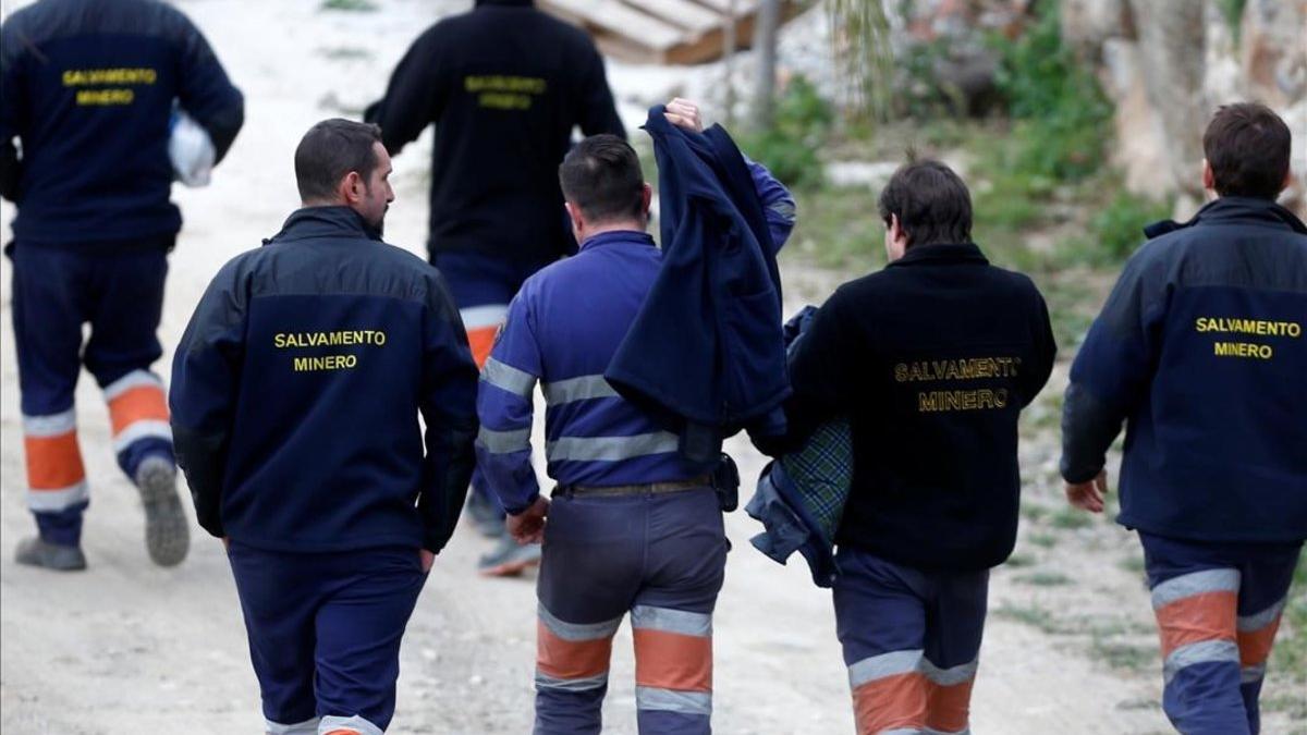 Mineros del equipo de rescate del niño Julen en Totalán.