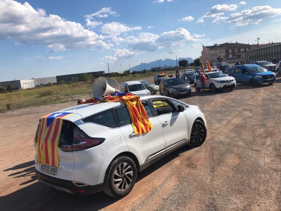 La rua de vehicles cap a Lledoners arrenca a Santpedor amb una cinquantena de cotxes