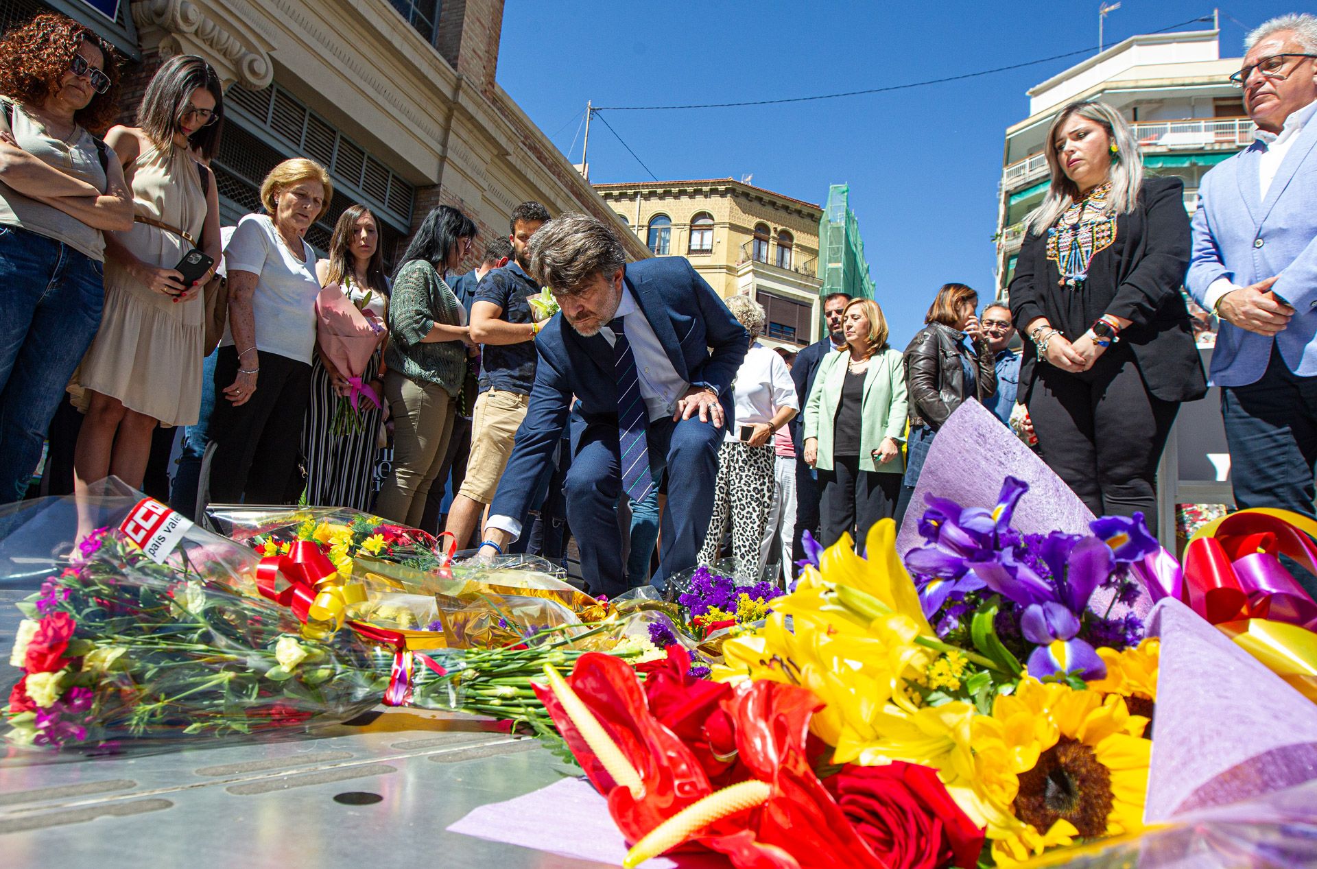 Homenaje en el 84 aniversario del bombardeo al Mercado Central de Alicante