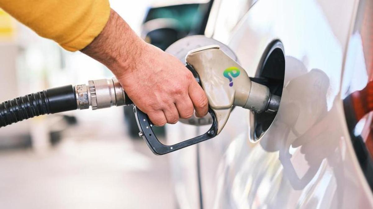 Esta es la fecha en la que bajará el precio de la gasolina