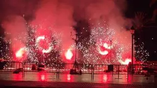 La pirotecnia da la bienvenida al día de Sant Vicent Ferrer de València. Programa de actos del lunes 13