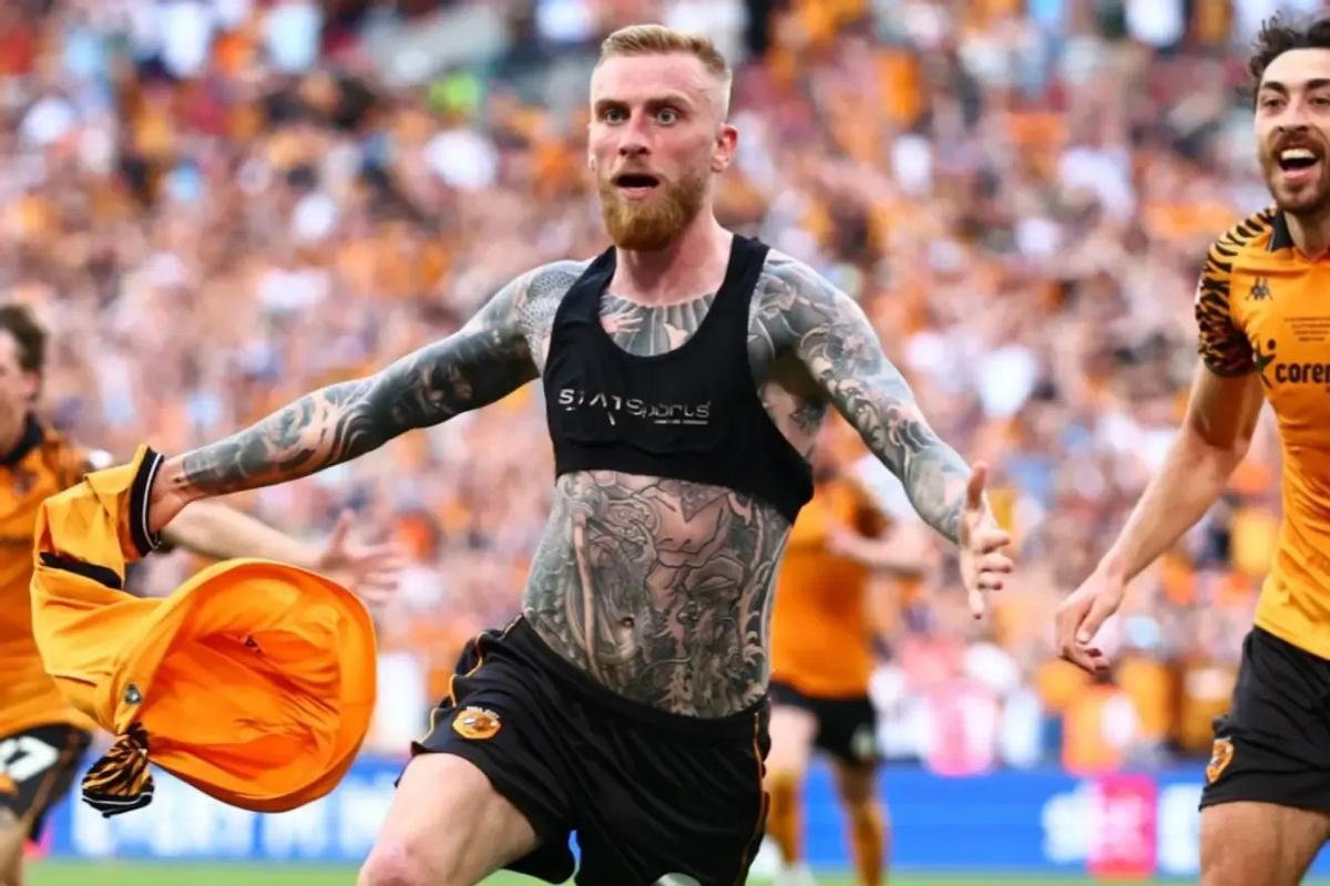 Oli McBurnie festeja su tanto.