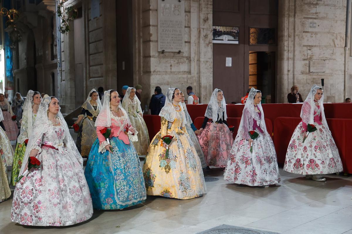 Todas las fotos de la Ofrenda del 17 de marzo por la calle de la Paz hasta las 23:30 horas